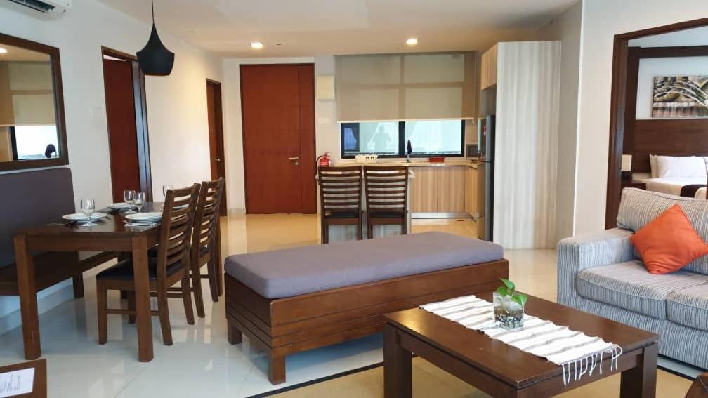 Samsuria Beach Apartment Resort تْشيراتينغ المظهر الخارجي الصورة
