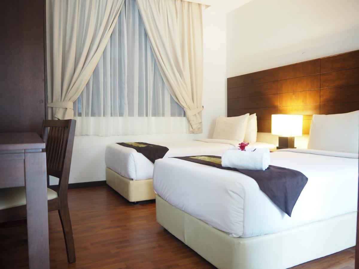 Samsuria Beach Apartment Resort تْشيراتينغ المظهر الخارجي الصورة